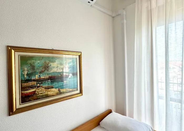 La Scogliera Apartment *