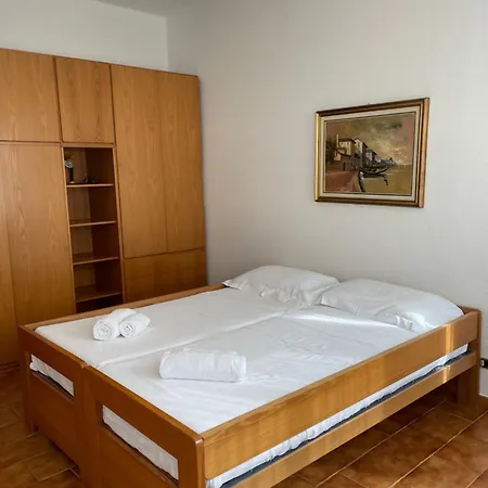 La Scogliera Апартаменты